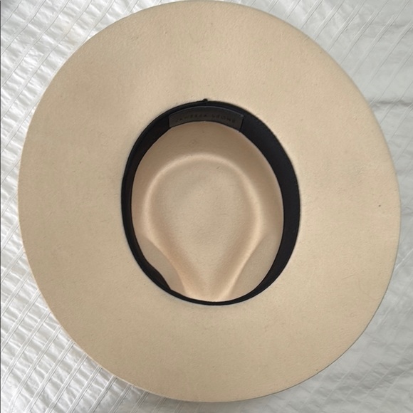 Beige Wide-Brim Fedora Hat
